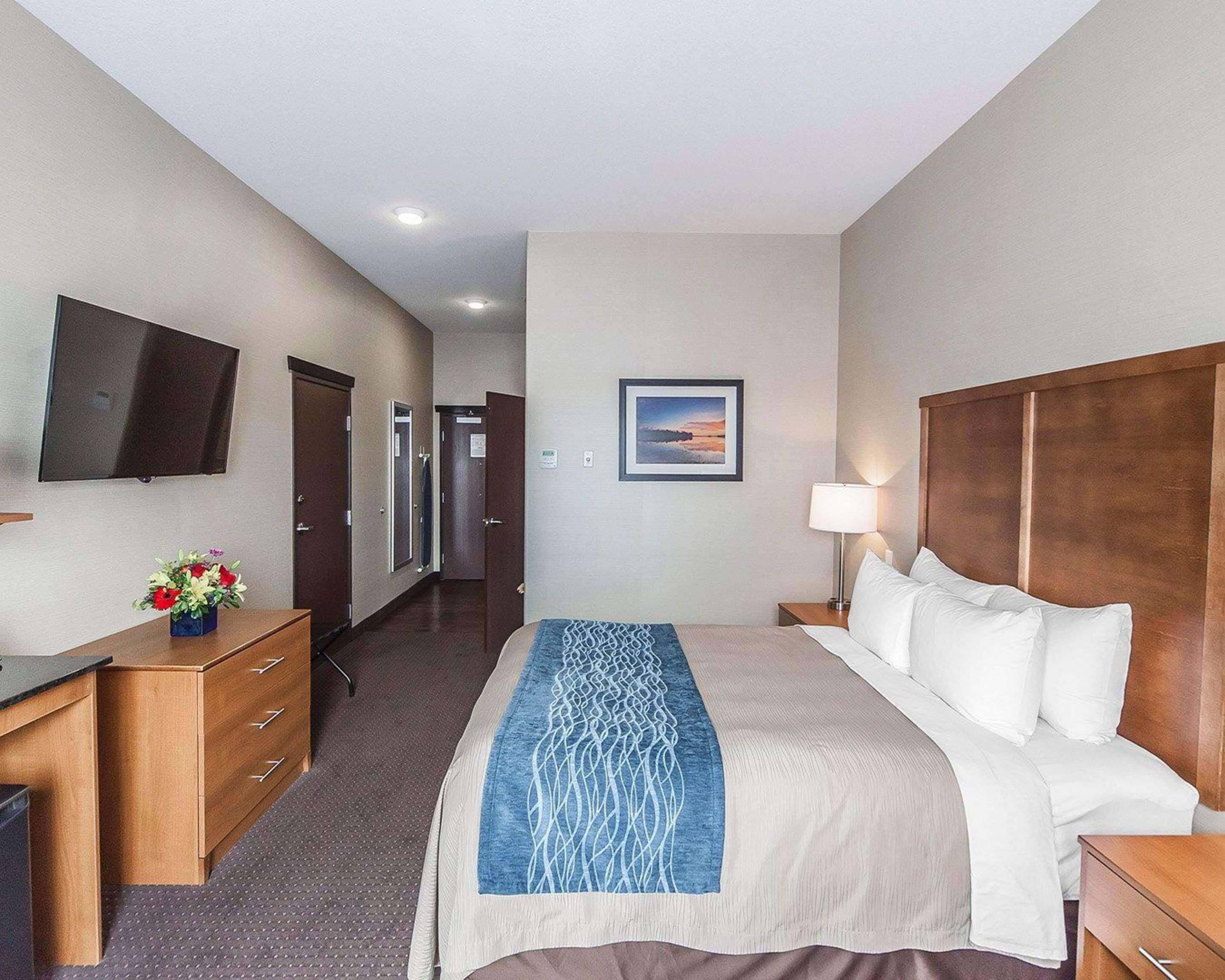 Comfort Inn & Suites Bonnyville Exterior foto